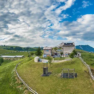 rifugio-lausen.hotelinveneto.com/